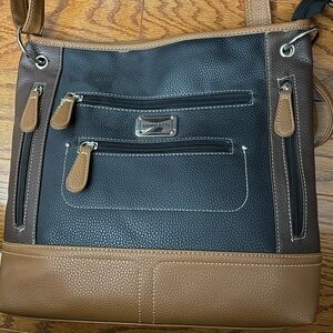 Stone & CO. Pebble Leather Super Crossbody Purse. Color: Black Tan and Brown